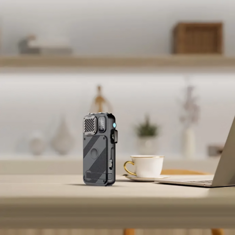 قیمت و خرید پاوربانک خورشیدی 16000 میلی آمپر چند کاره پاورولوژی مدل PP049